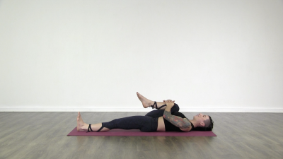 screenshot from online yoga class with Daniel Scott at Yogateket yoga studio in Uppsala Sweden