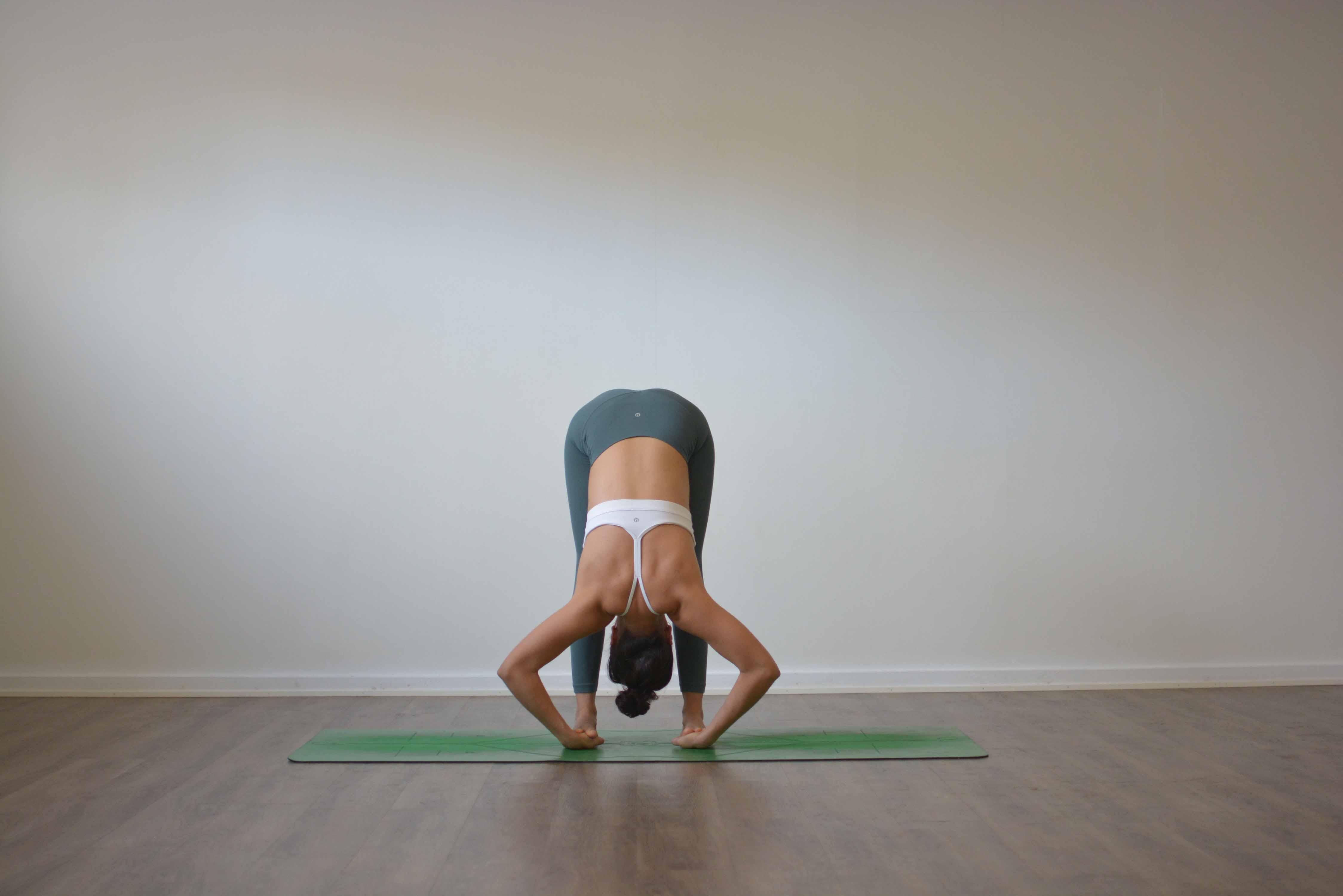 Padahastasana - Hand to Feet Pose