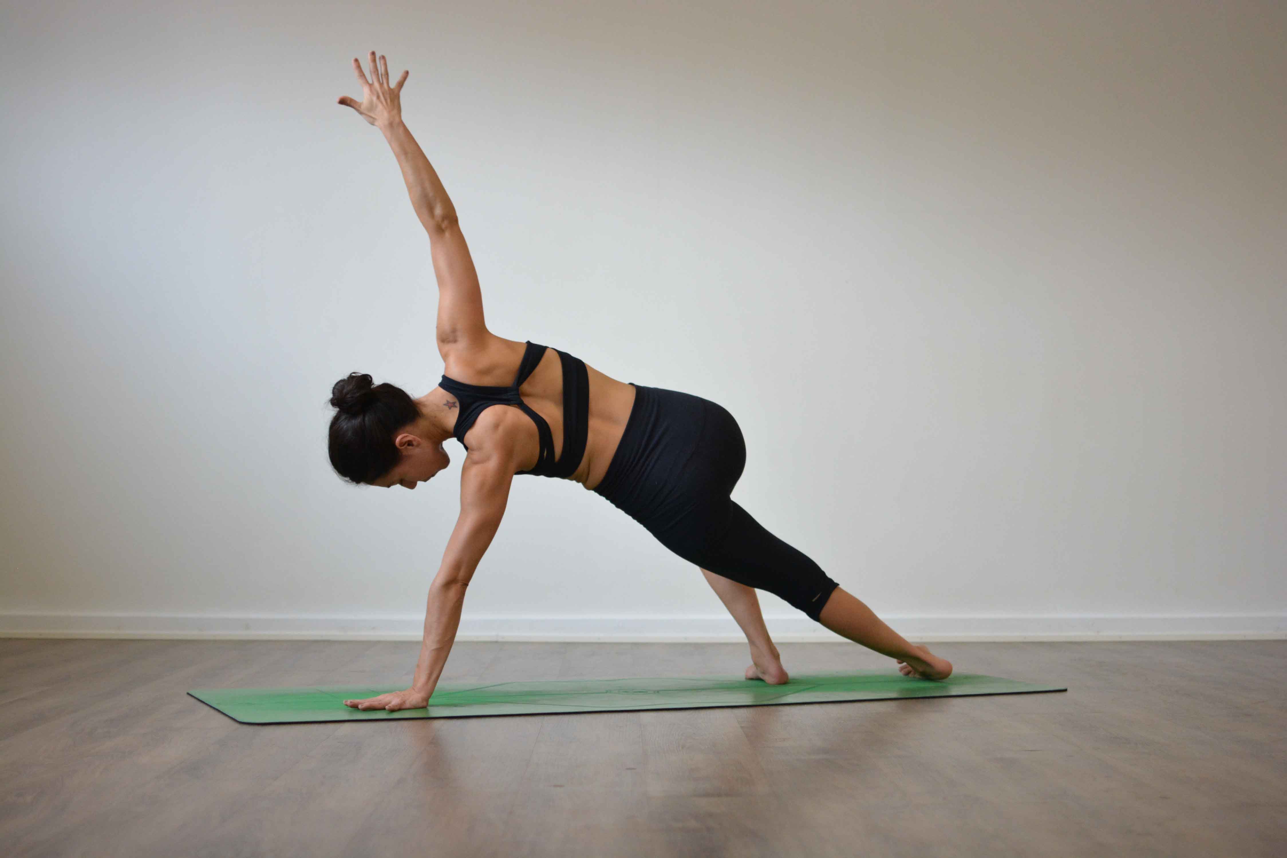 Vasisthasana - Side plank pose