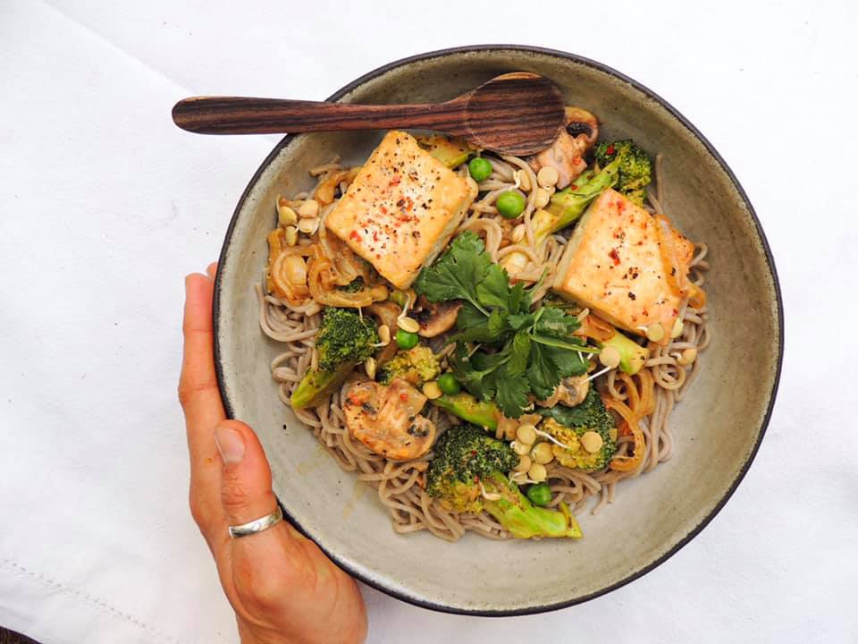 Creamy and Spicy Broccoli, Tofu Soba Bowl