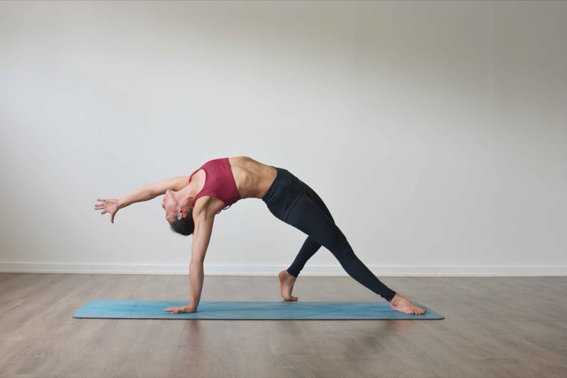 Camatkarasana - Wild Thing Pose