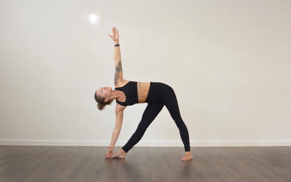 extended triangle pose
